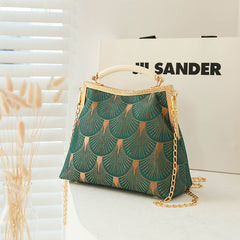 New Vintage-style Shoulder Bag With Large Capacity