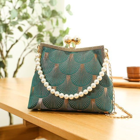 New Vintage-style Shoulder Bag With Large Capacity
