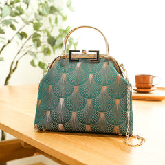 New Vintage-style Shoulder Bag With Large Capacity
