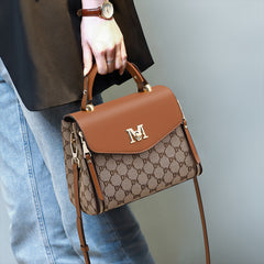 Trendy Crossbody Bag With A Premium Sophisticated Look